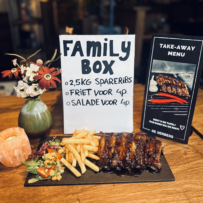 Familie Spareribs Box voor 4 personen.